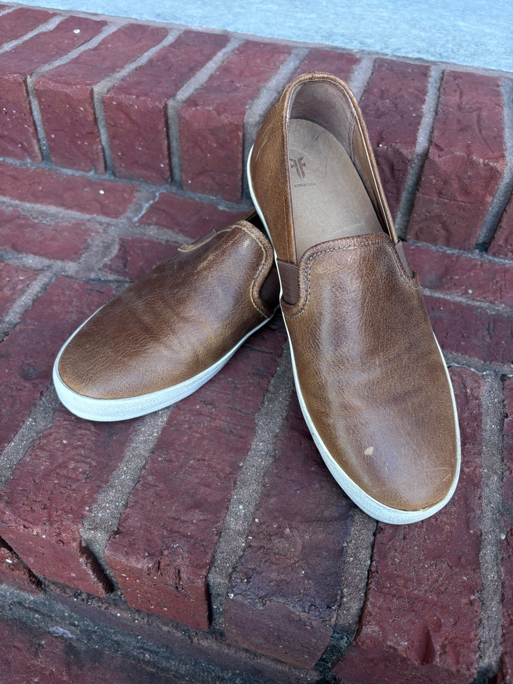 Women’s Slip-On Casual Sneakers in Brown